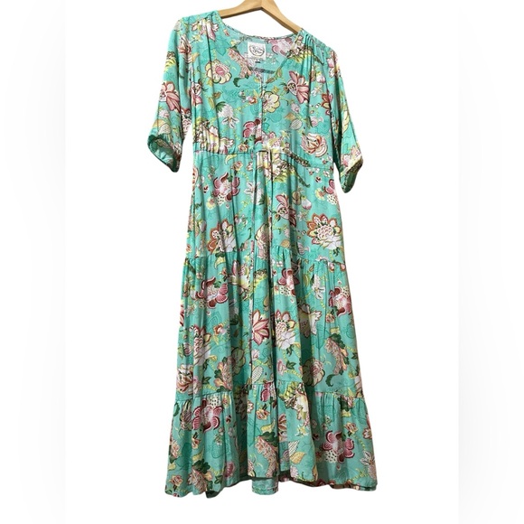 Sunday Mi Amor Dresses & Skirts - Sunday Mi Amor Women Flower design dress Size XS